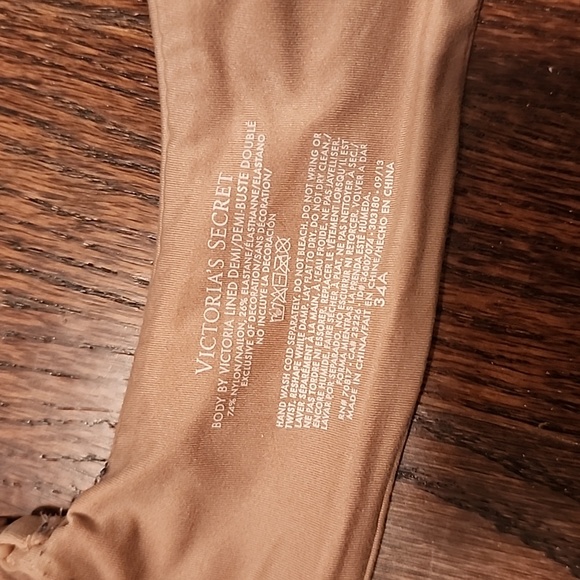 Victoria's Secret bra - Picture 3 of 6